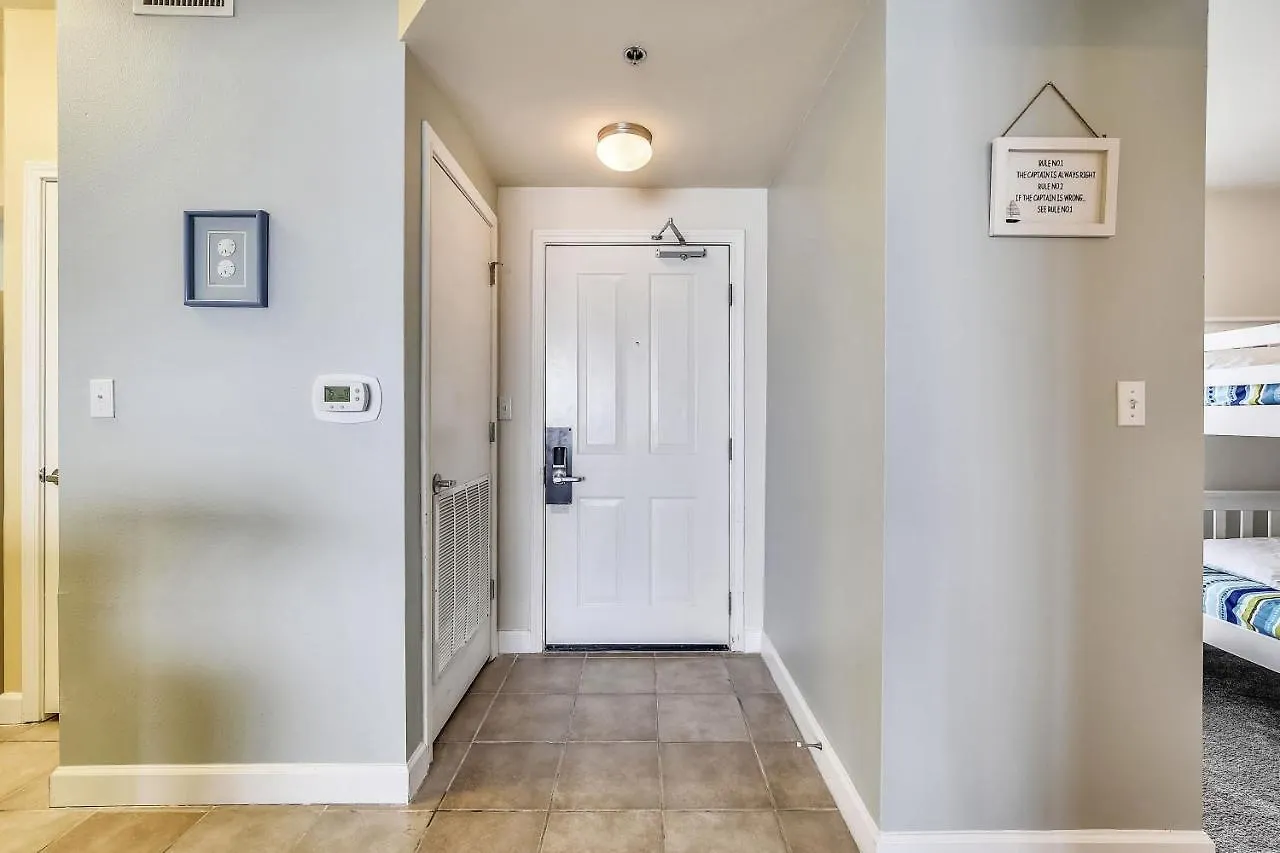Shores Of Panama 1211- Sleeps 6, Gulf View, Reserved Parking! Free Fun! Condo Panama City Beach